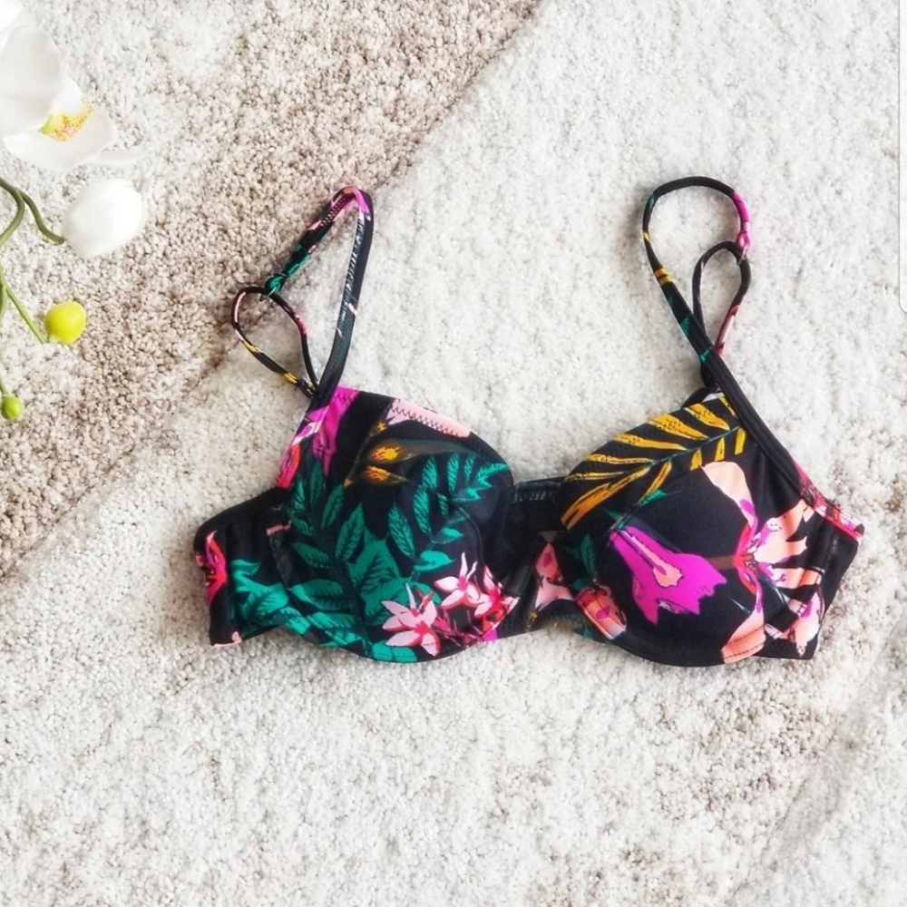 NWT BIKINI TOP TROPICAL PRINT BLACK OLD NA…